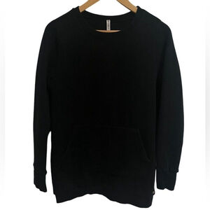 Fabletics Sweatshirt Womens Small Black Pocketed Crew Neck